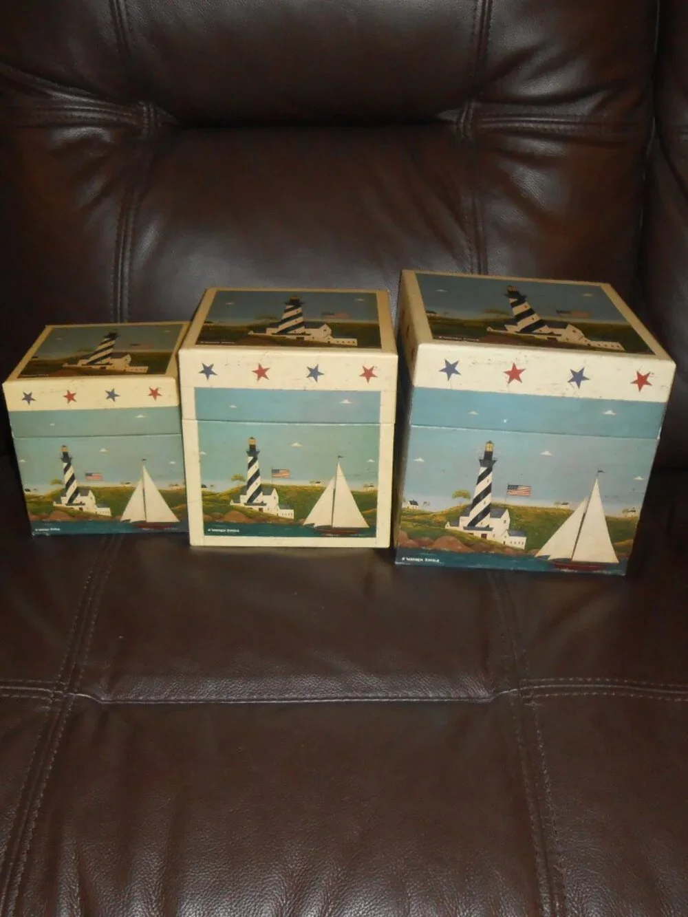 Warren Kimble Coastal Breeze 3 decorative nesting stacking boxes 6 placemats